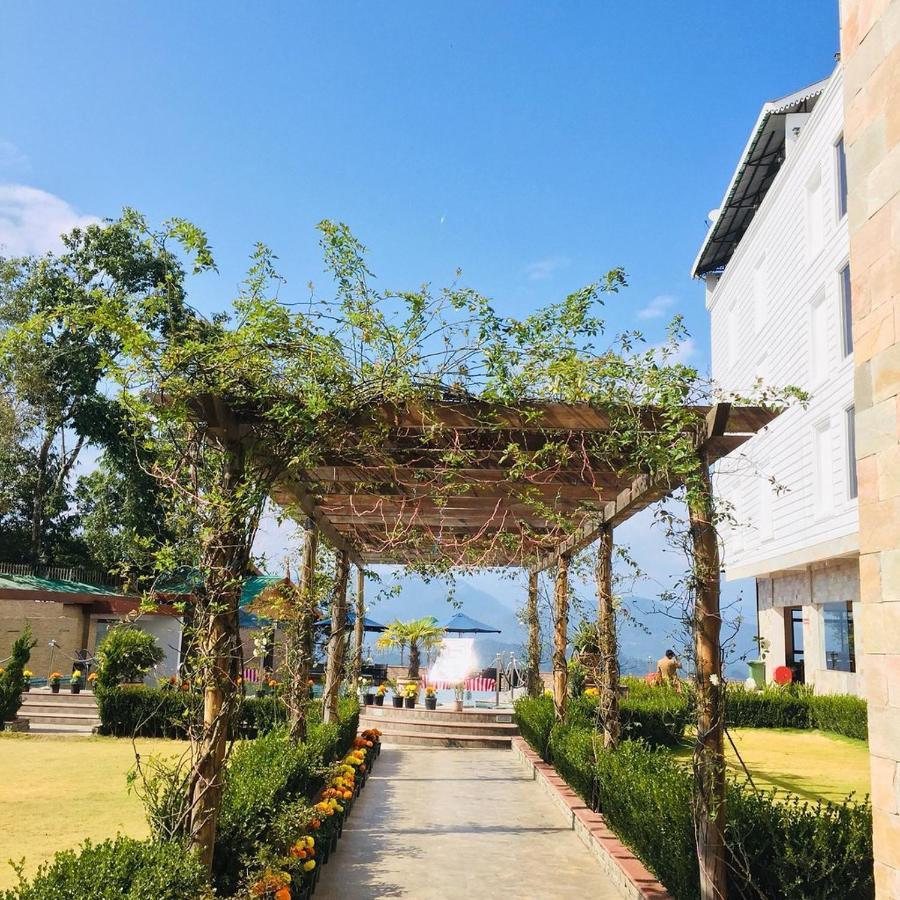 Sobralia Casino Resort & Spa Namchi Экстерьер фото