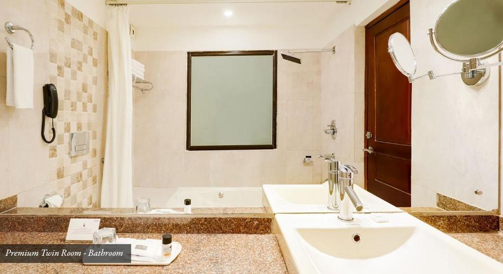 Sobralia Casino Resort & Spa Namchi Экстерьер фото