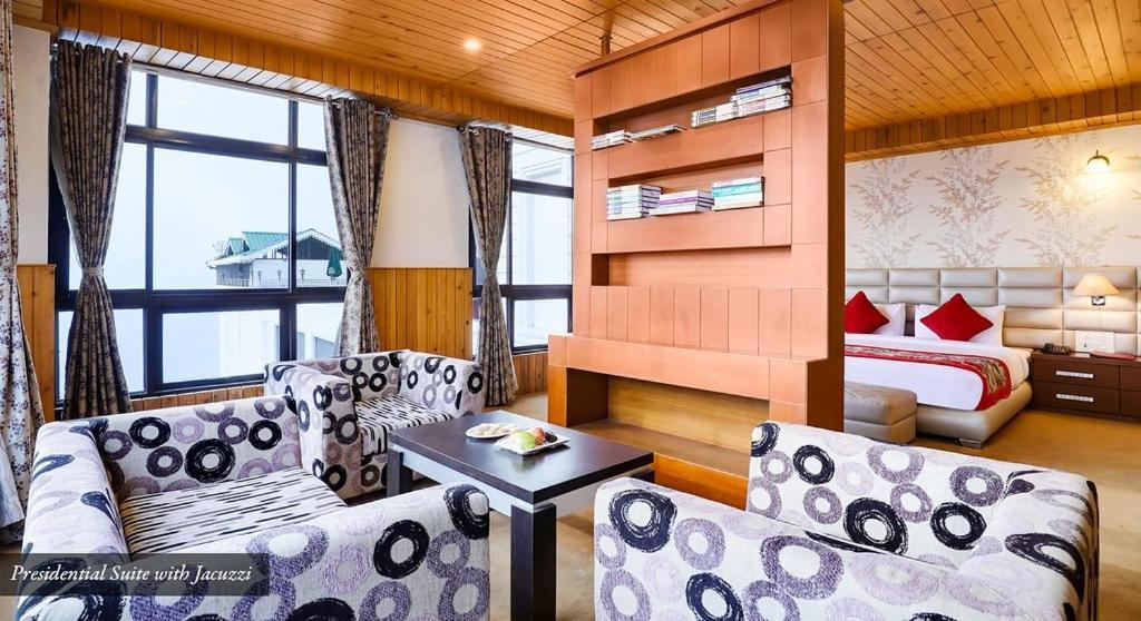 Sobralia Casino Resort & Spa Namchi Экстерьер фото